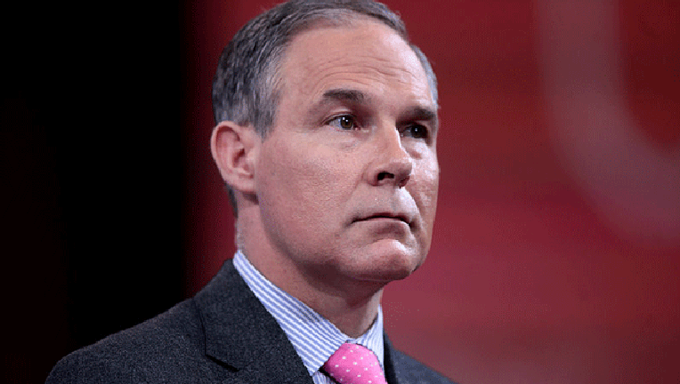 Scott-Pruitt_1487795436424-407693.gif