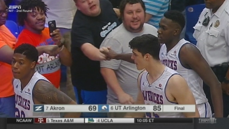 a6e602e6-UT Arlington Akron NIT001_1490063117575.jpg