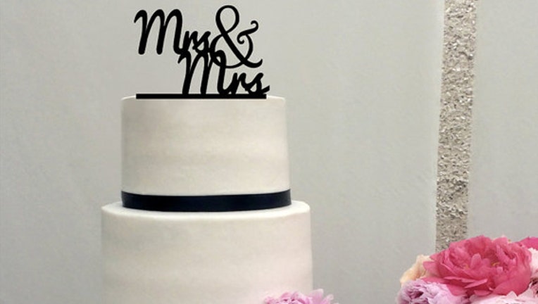gay wedding cake lesbian couple