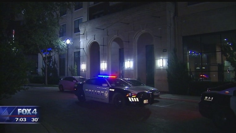ad28a8f3-Man arrested after stabbing at Dallas apartment