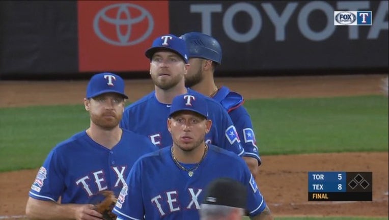BLUE JAYS AT RANGERS