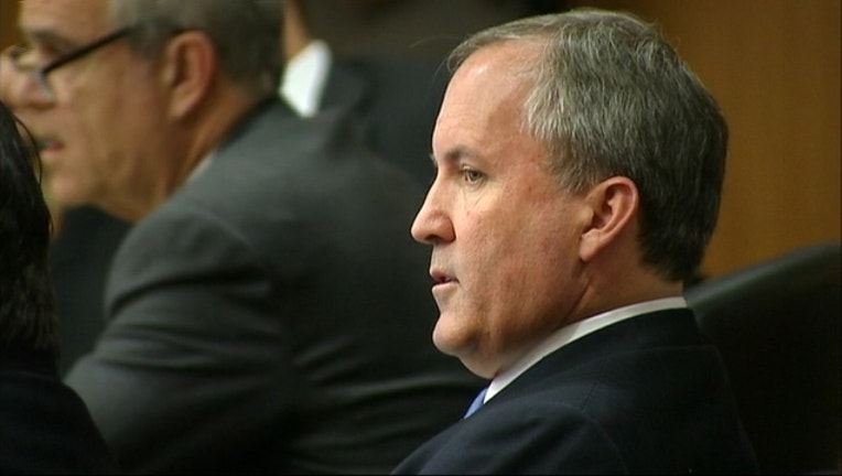 paxton in court_1463067292066.jpg