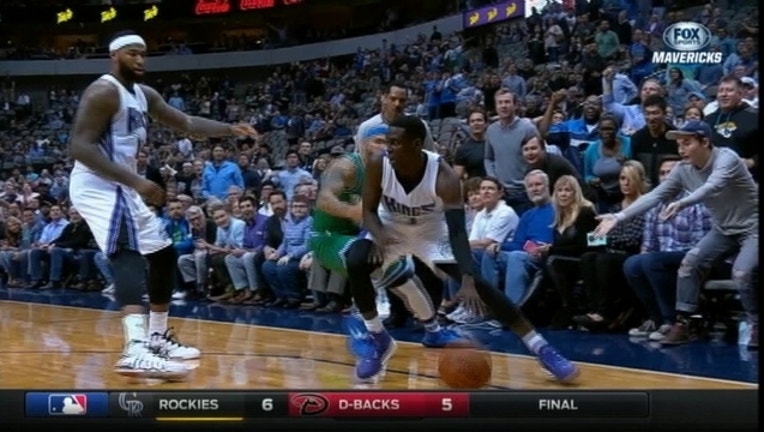aeb29f62-Kings Beat Mavs_1457066103516.jpg