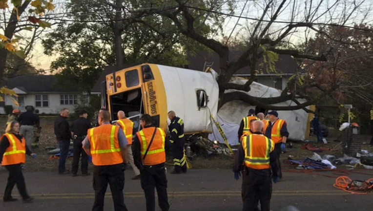 P DEADLY CHATT BUS AX 5P _WAGAf72d_146.mxf_00.00.09.09_1479862729955-404959.png
