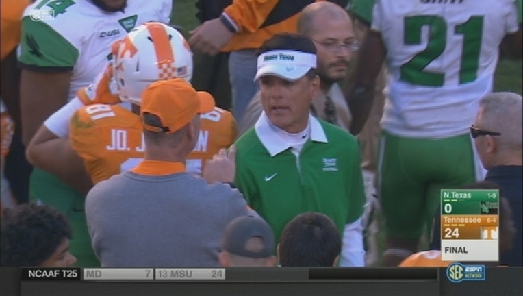 bae46ab4-North Texas Tennessee Loss_1447539903422.jpg