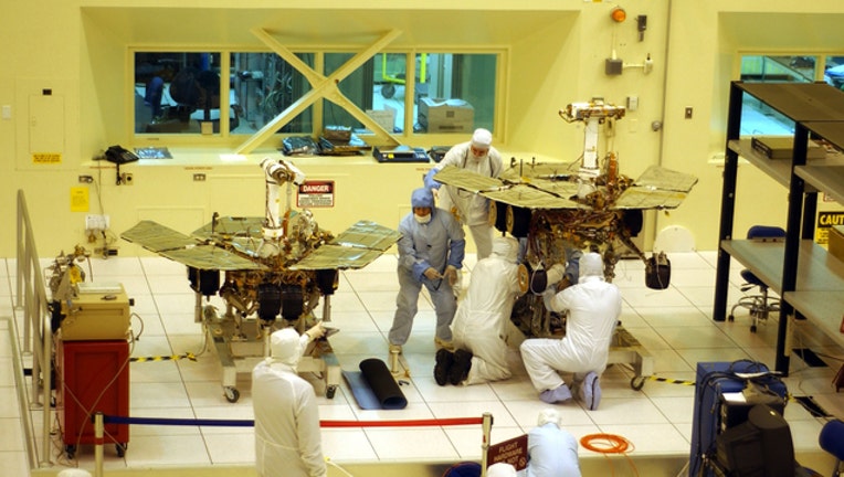 bbfa38c3-GETTY Mars Spirit and Opportunity Rover 021219-408200