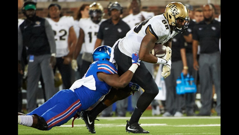 bc7f00fc-SMU vs UCF_98312138_1509854385477