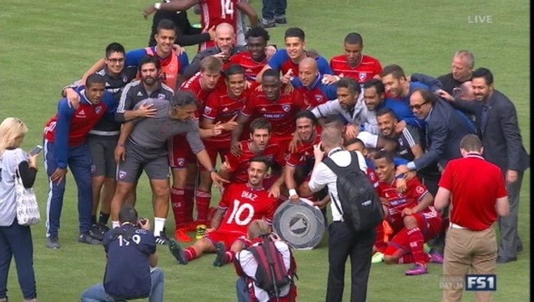 V-FC DALLAS AT LA GALAXY.tr_1477316808624.jpg