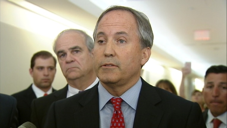 c0b5010d-paxton in court 2_1463073031056.jpg