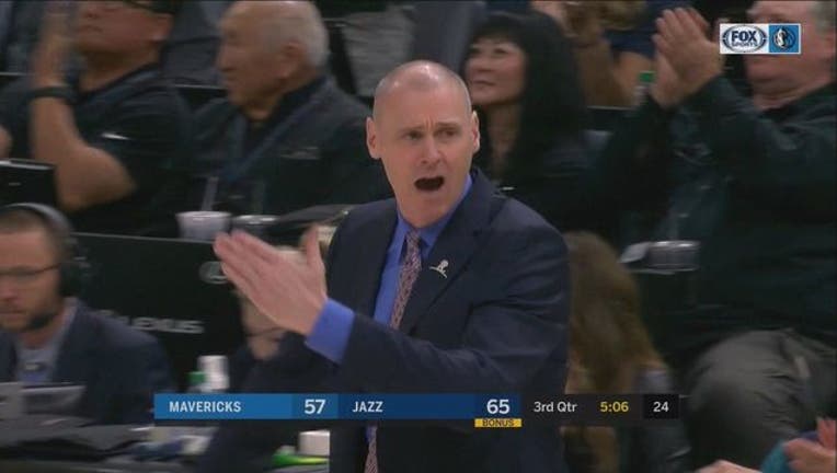 cbb82194-Rick Carlisle Frustrated_1509420335799.jpg