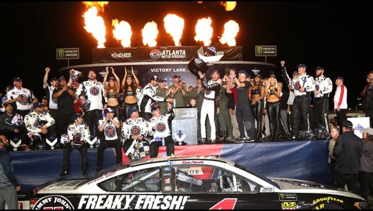 d04a0993-Kevin Harvick_1519617783366