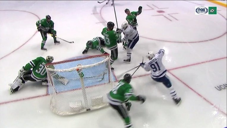 d04dde14-Stars vs Maple Leafs_1539200835774.jpg