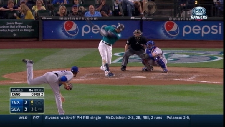 d54f5331-Hamels at Mariners