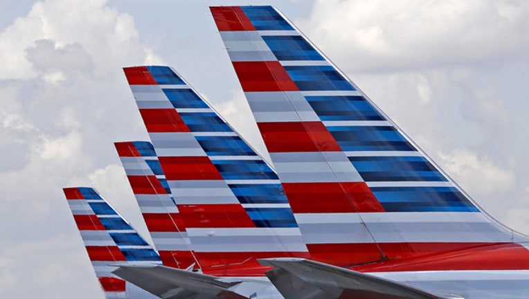 AA tailfin_american airlines