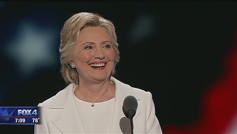 eddf8a2e-Clinton_formally_accepts_Democratic_nomi_0_20160729132107