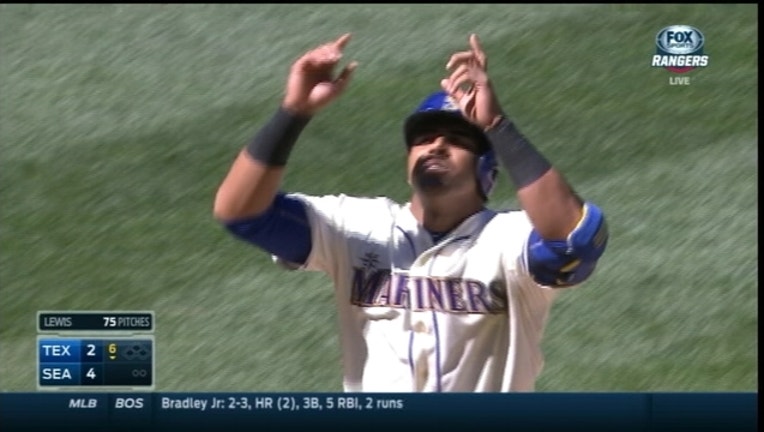 ee23d402-Nelson Cruz Mariners