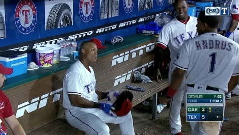 f2aea416-Beltre Grand Slam_1471316256111.jpg