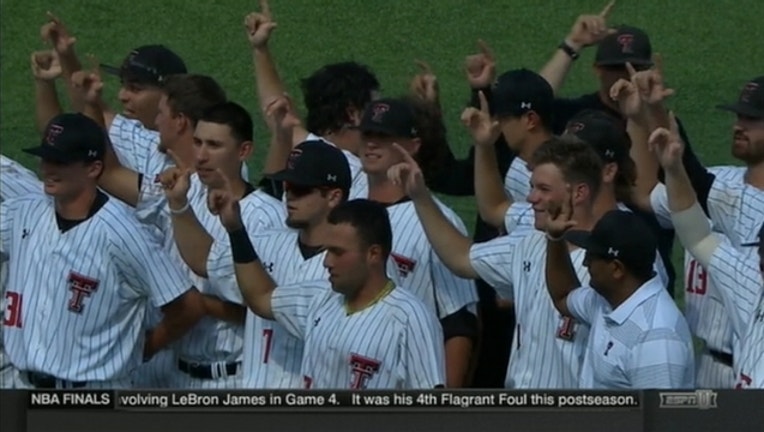 f424736f-Texas Tech Advances Omaha_1465773641372.jpg