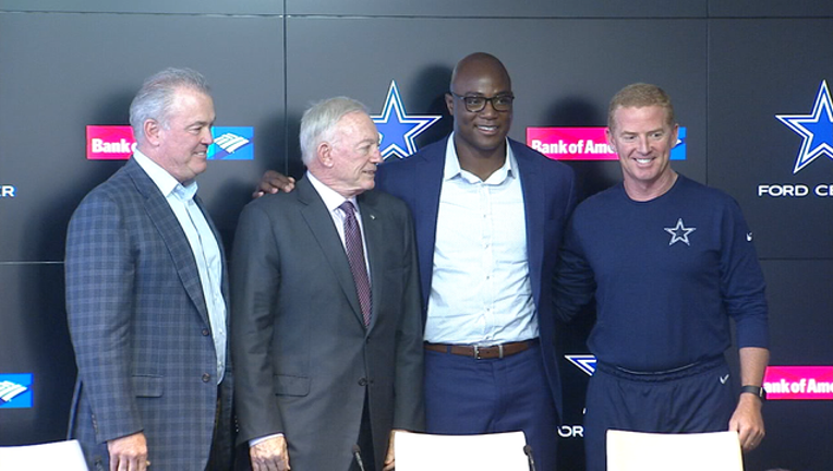 f5863c8f-V-DEMARCUS WARE RETIRES AS COWBOY 6P_00.00.00.00_1493072446526.png