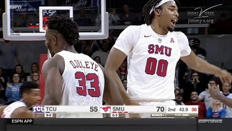 SMU Beats TCU Hoops_1481167422025.jpg