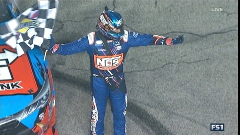 Busch Wins Auto Parts 300_1460172878068.jpg