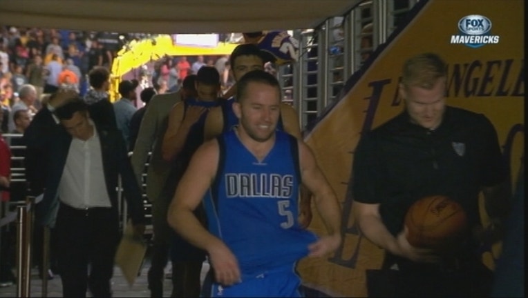 Mavericks Beat Lakers_1446440777952.jpg