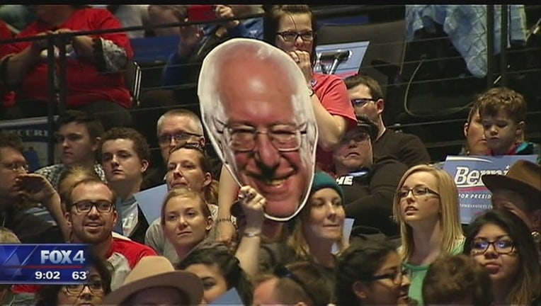 Bernie_Sanders_campaigns_in_Grand_Prairi_1_20160228034306