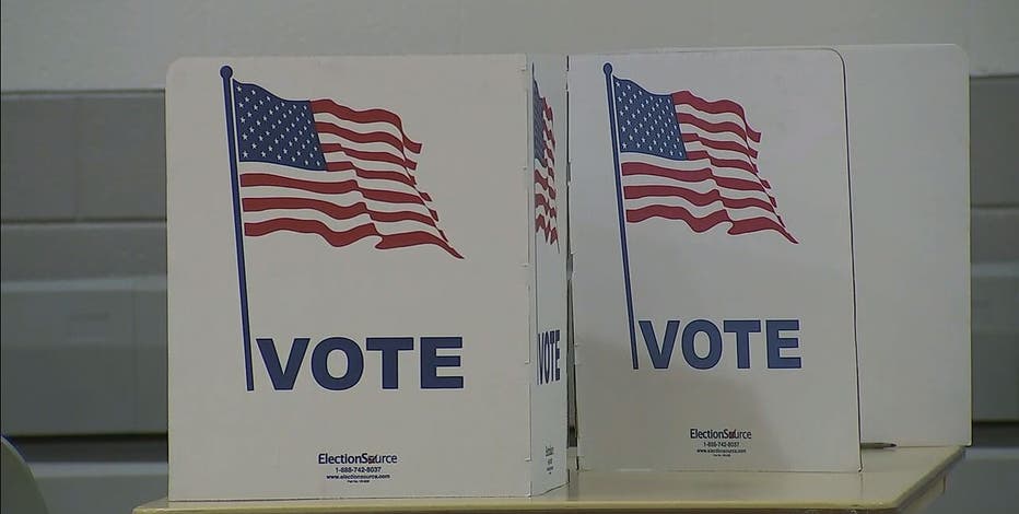 When do polls close in Texas on Election Day?