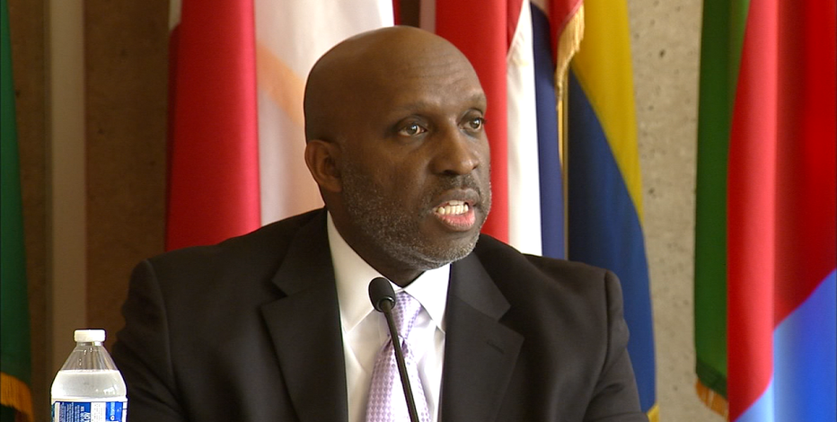 Dallas city manager T.C. Broadnax gets raise despite earlier tension with mayor, council
