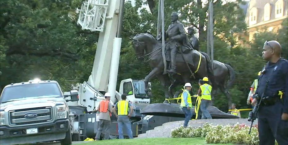 Robert E. Lee statue removed from Dallas park