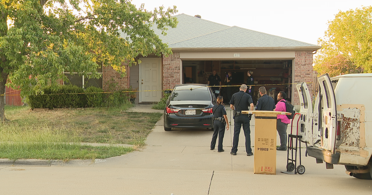 Arlington police investigate after 6-year-old shot in head by older ...