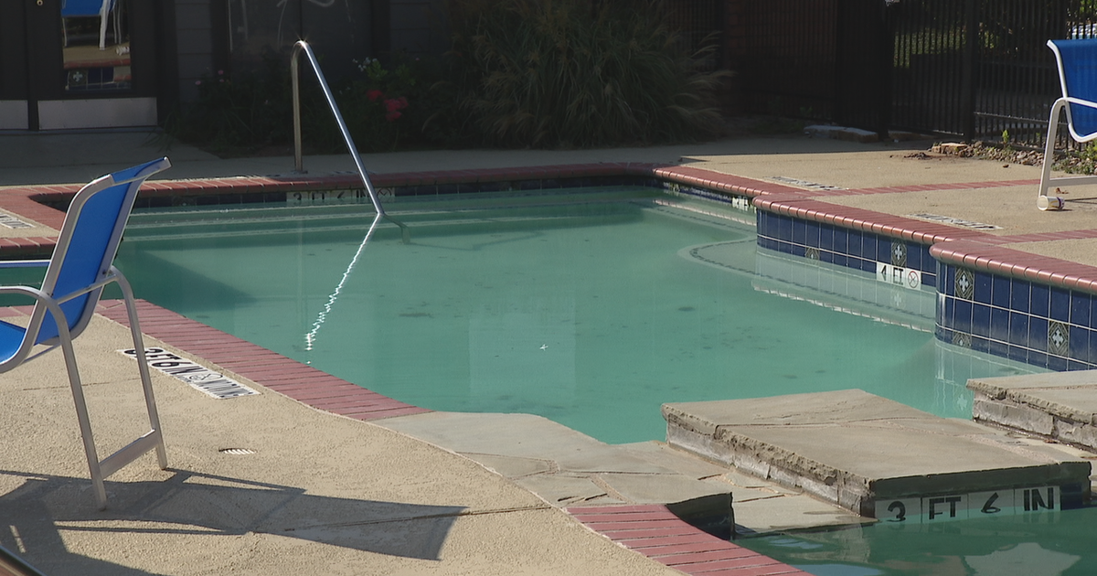 2 children die after drowning call at North Texas apartment pool | FOX ...