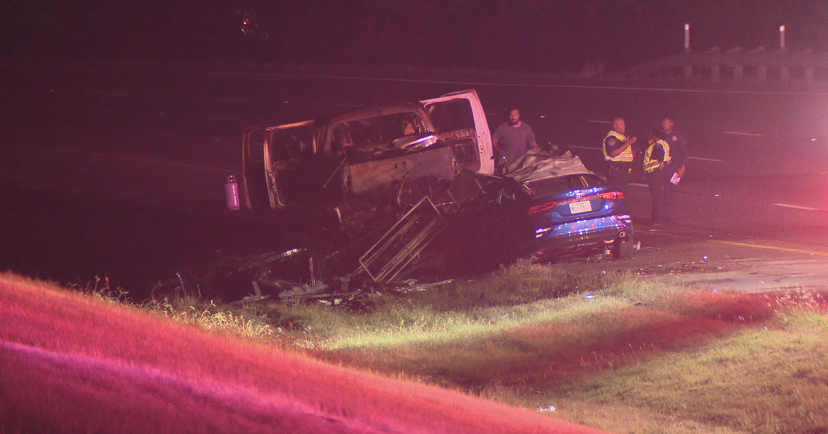 Woman killed in fiery crash on I-20 in Dallas | FOX 4 Dallas-Fort Worth