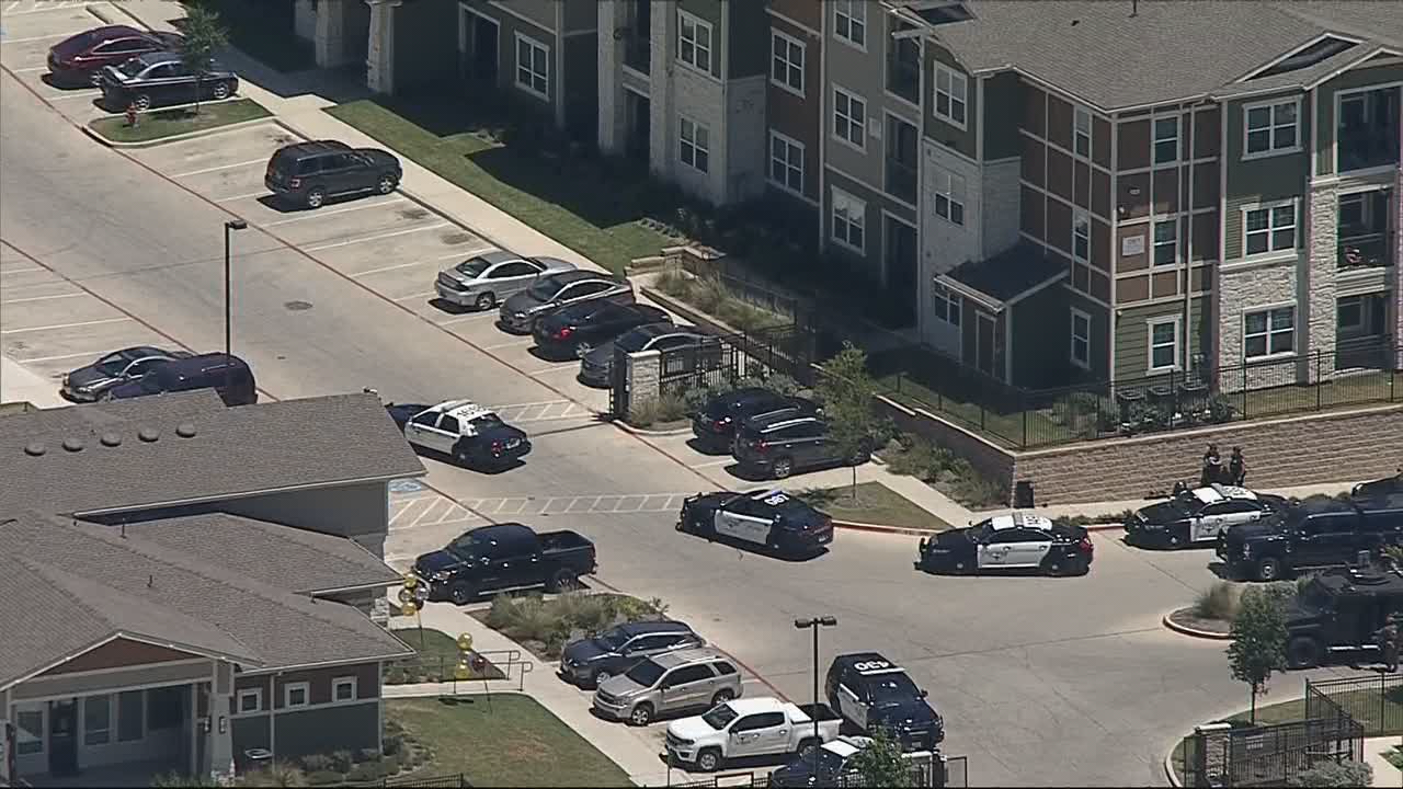 Suspect Dies After Using Child As Human Shield During Hostage Situation In Fort Worth Suspect Dies After Using Child As Human Shield During Hostage Situation In Fort Worth