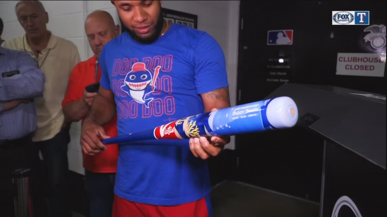 Elvis Andrus will use Baby Shark themed bat during Players Weekend