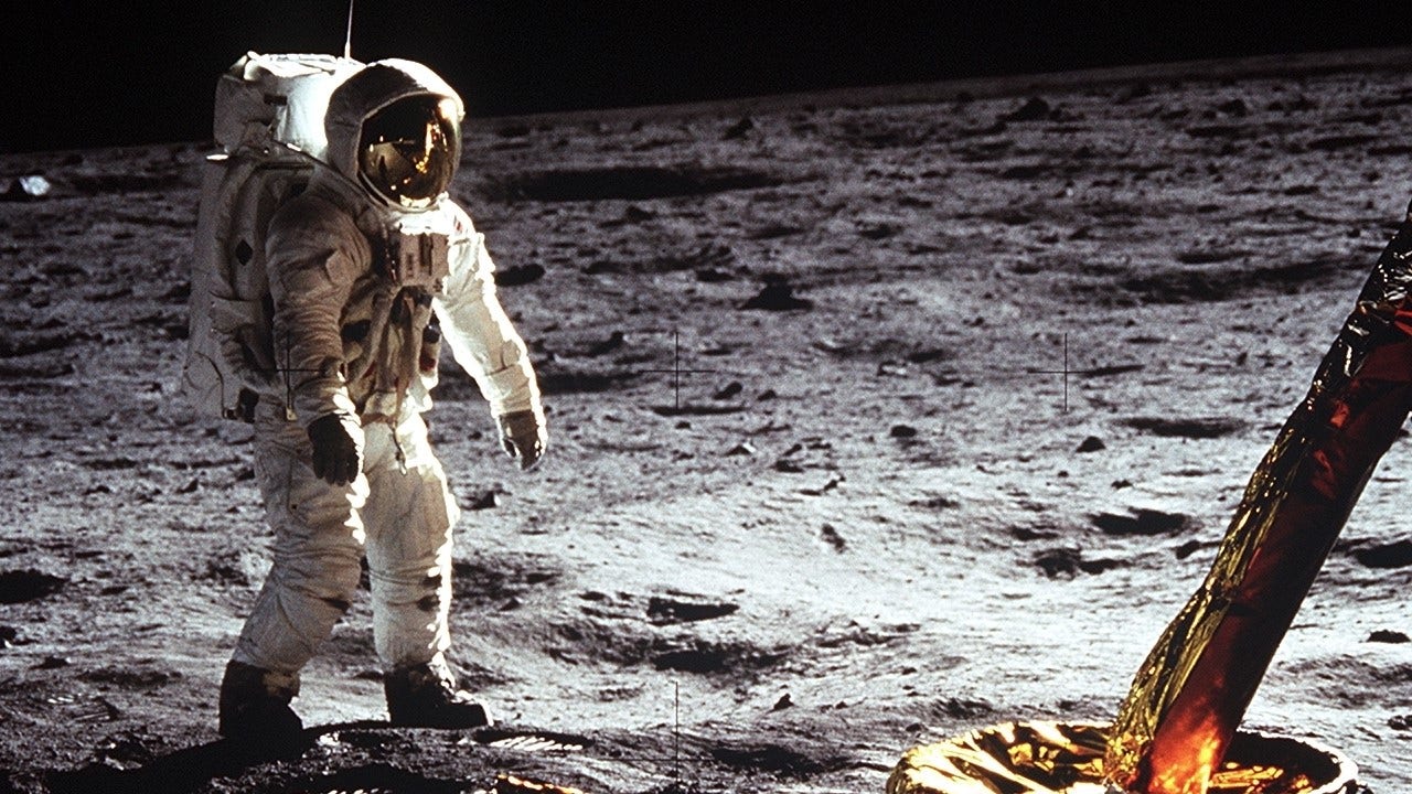 Когда состоялась первая высадка человека на луну