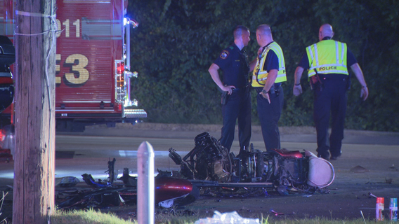Motorcycle rider killed after slamming into car in Grand Prairie