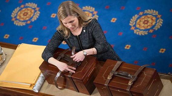 Electoral College members not bound by popular vote, court says