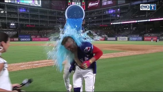 Pence 3 RBIs for Texas, another walk-off win against Angels