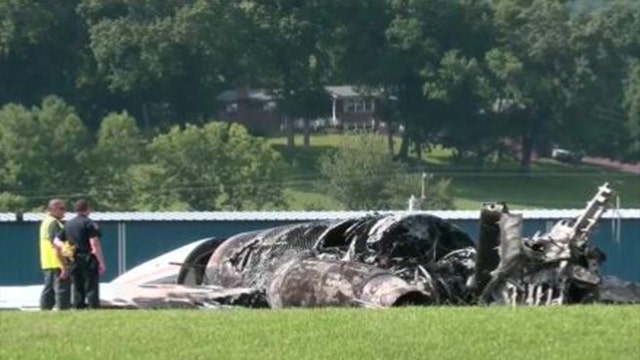 Report: Plane carrying Dale Earnhardt Jr., wife crashes in Tennessee