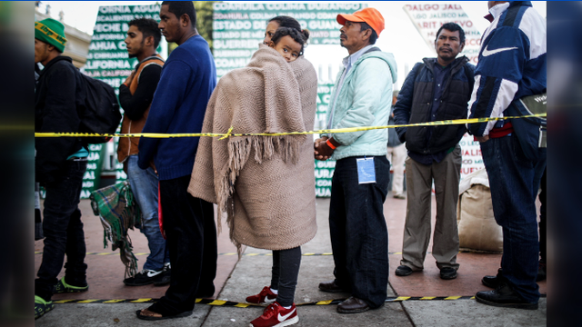 Trump moves to effectively end asylum at southern border