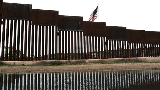 Supreme Court allows use of Pentagon funds for border wall