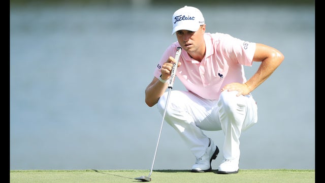 Thomas loses cushion, shares lead in Tour Championship