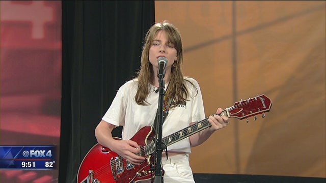 Aussie Angie McMahon back in Texas