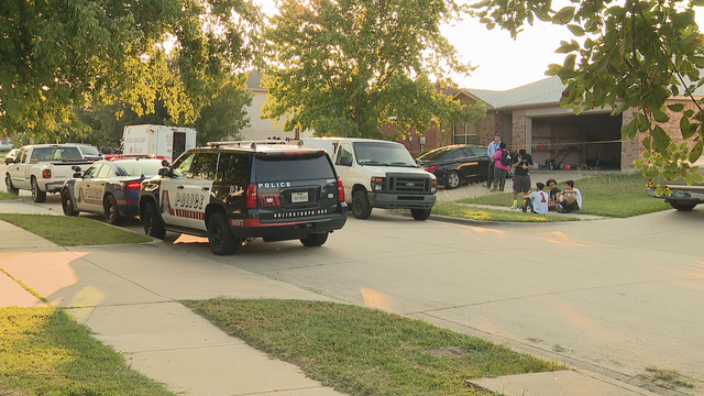 6-year-old shot by older brother in Arlington dies at hospital