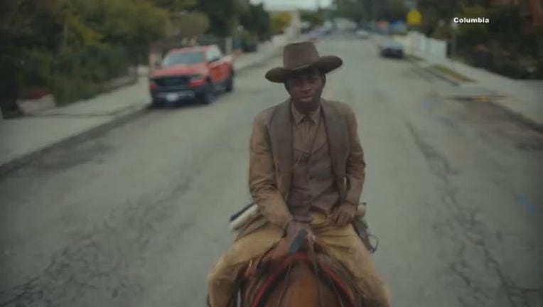 59a654ac-9497TZ_OLD TOWN ROAD RECORD_00.00.00.00_1564498047085.png.jpg