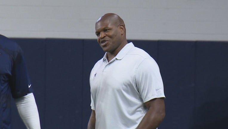 e787444b-JOSH BRENT BACK WITH COWBOYS