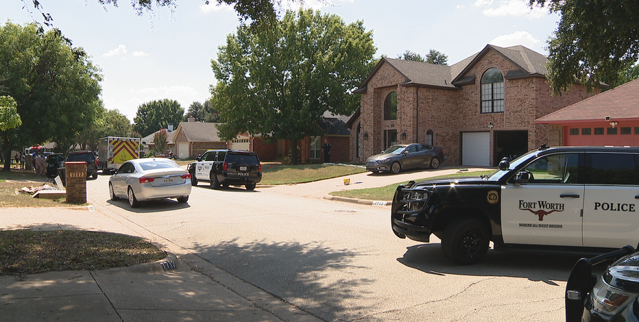 Police: 4-year-old fatally shot by sibling in Fort Worth