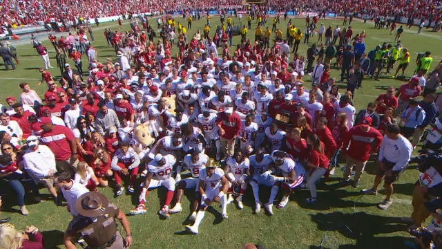 Lamb TDs, defense lift No. 6 OU past 11th-ranked Texas 34-27