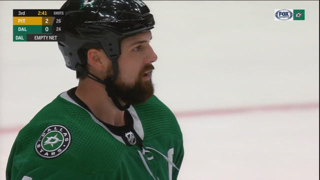 Penguins score late to beat Stars 3-0